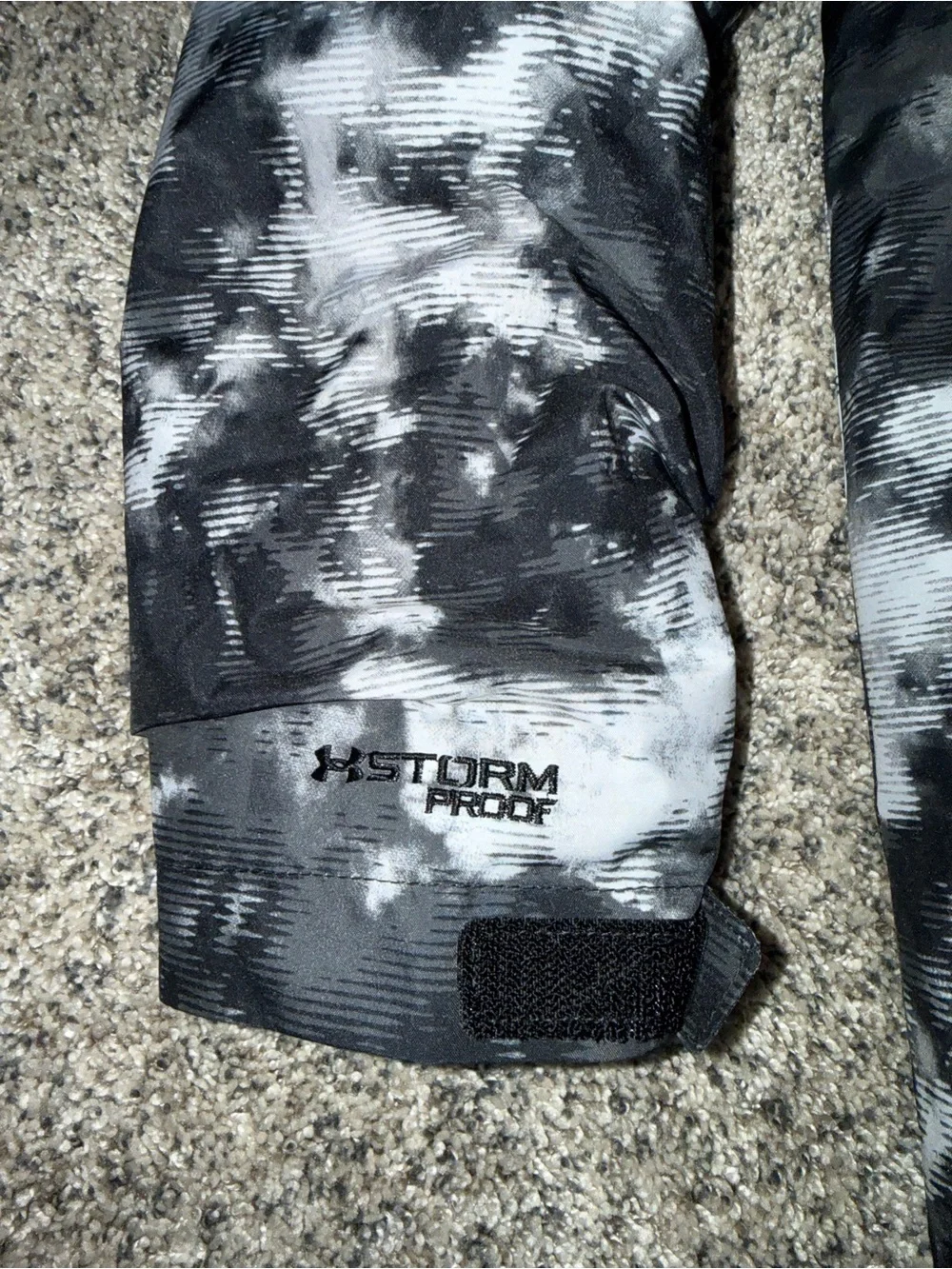 Under Armour Storm Proof Youth Large Winter Coat
